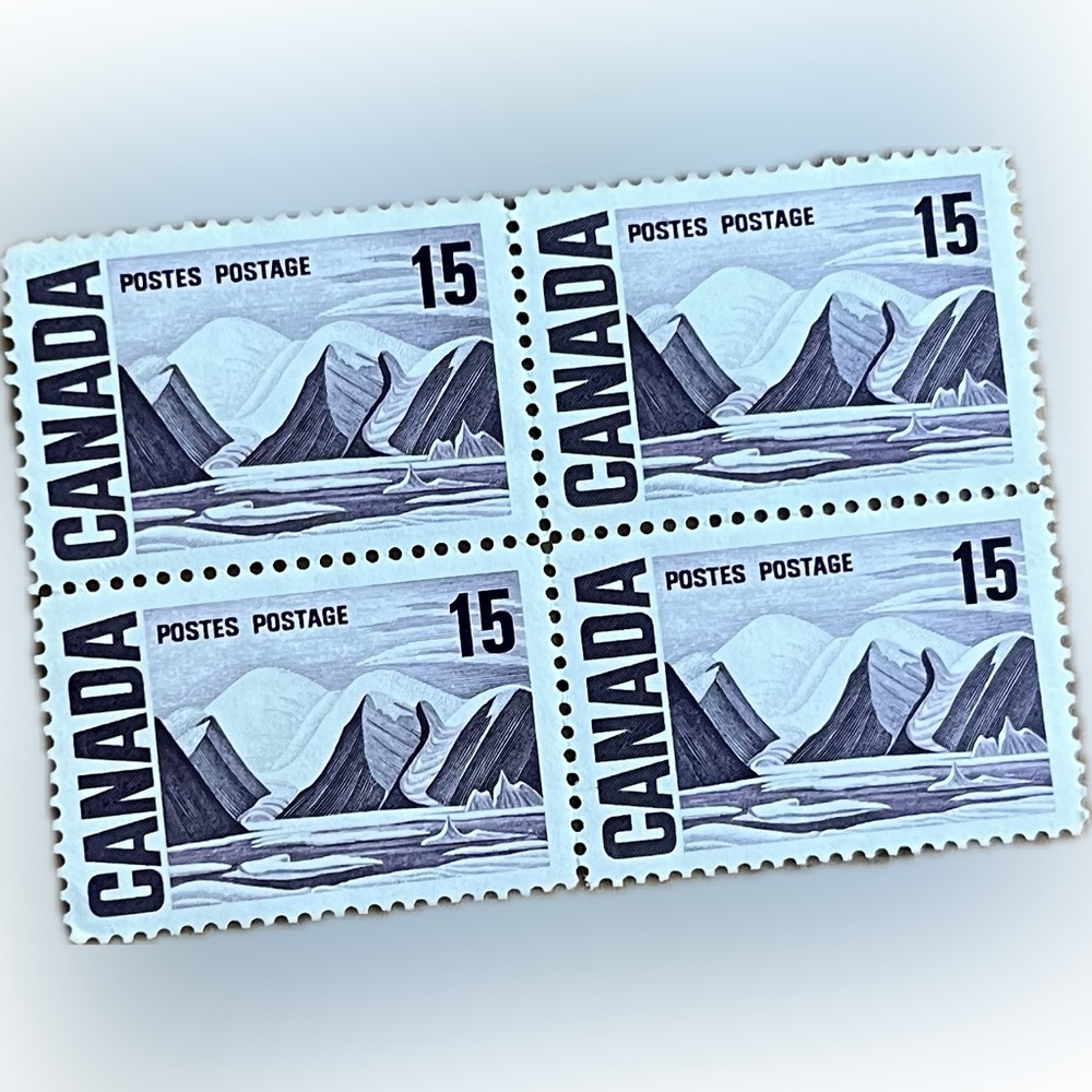 🎈4/$20 - #463 CANADA 1969 “Bylot Island” 15¢ 4-Stamp Block.